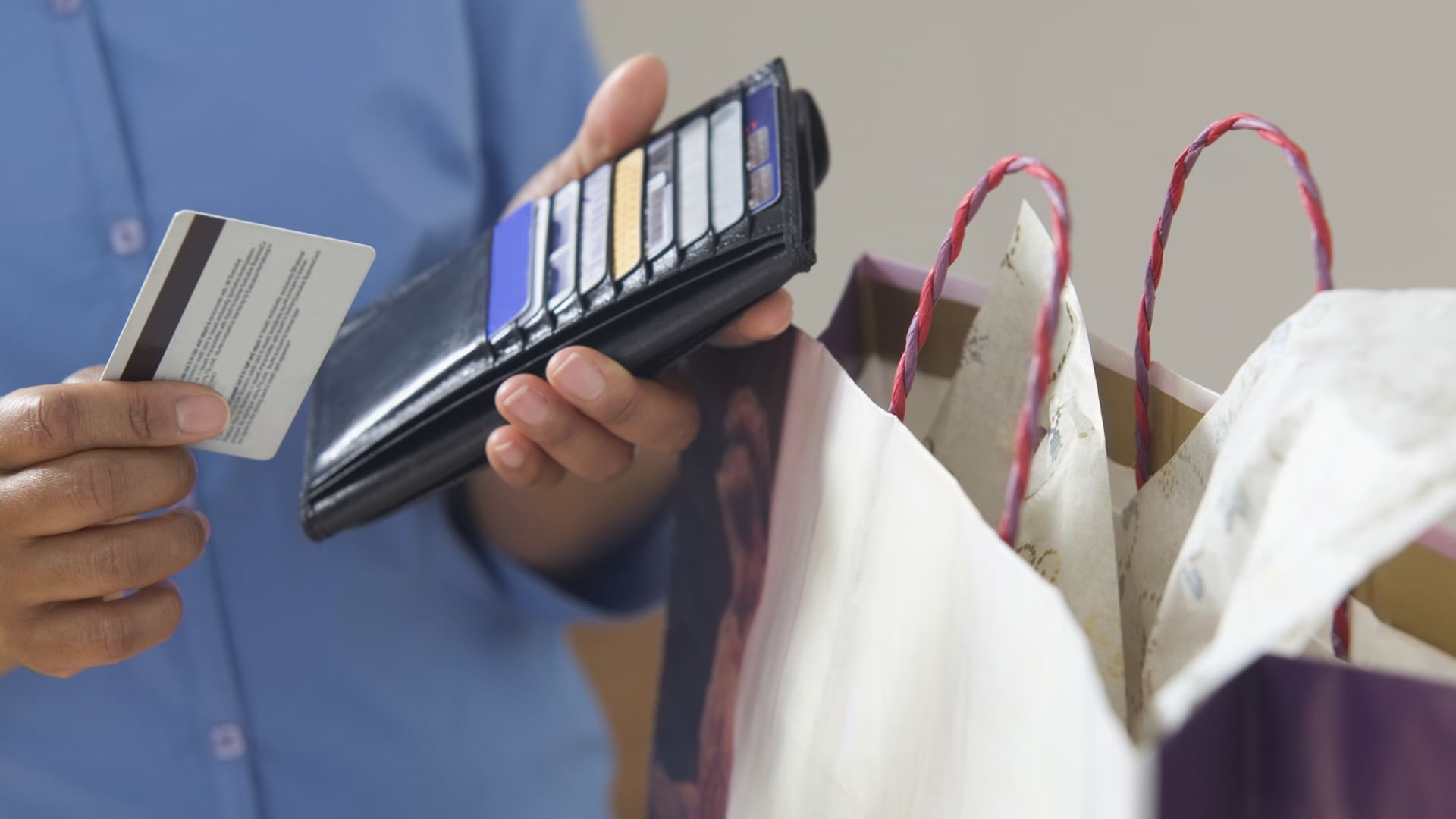 How many credit cards should you have? It's not zero, say experts