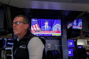 108323516-1781724683119-gettyimages-2281465619-WARSH_FOMC_NYSE.jpeg