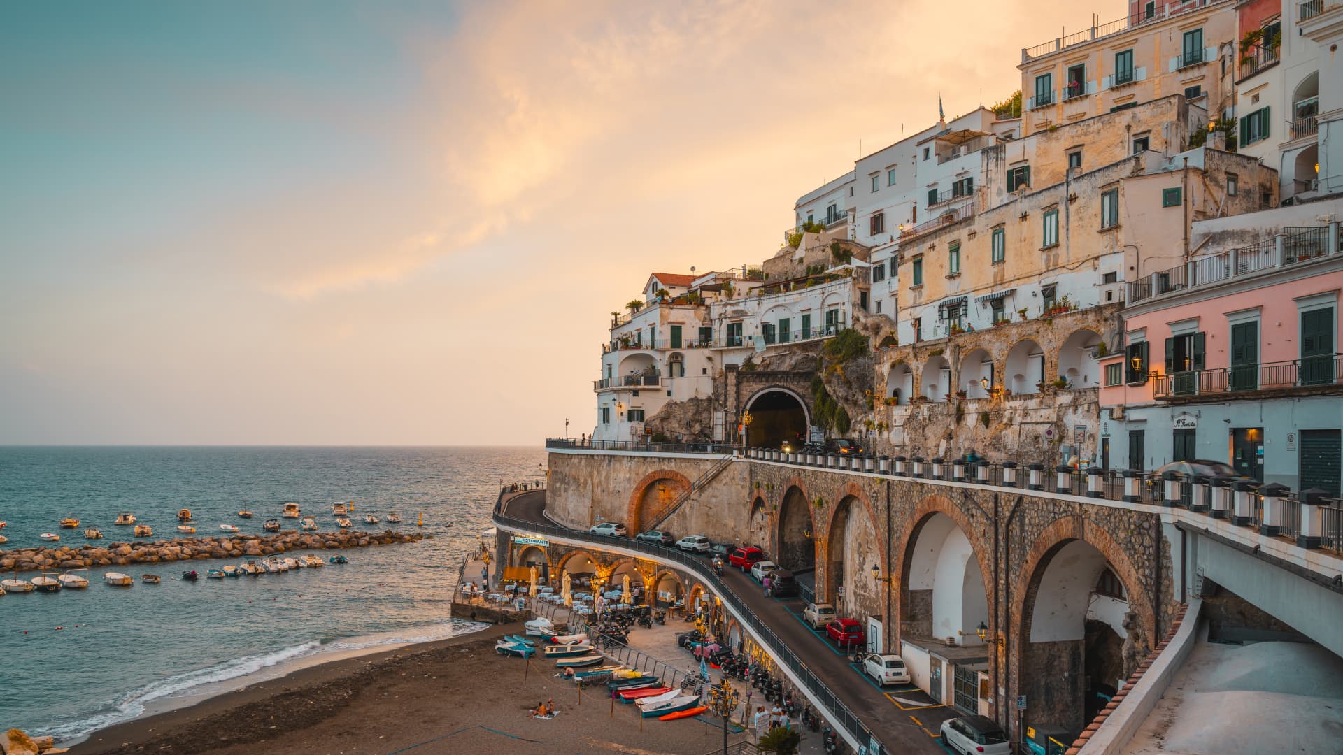 Labor Day marks the start of 'fallcations' as wealthy travelers avoid summer crowds